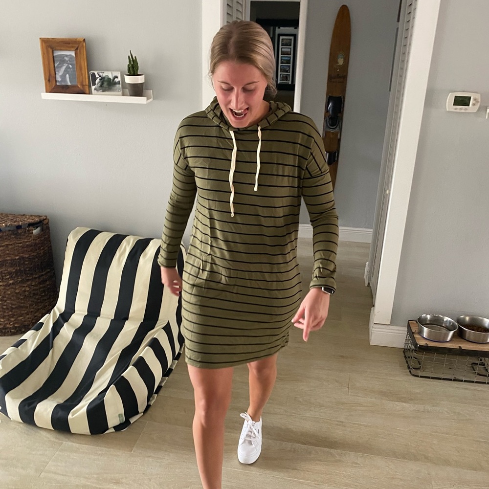 Sweater dress - Picture 2 of 4